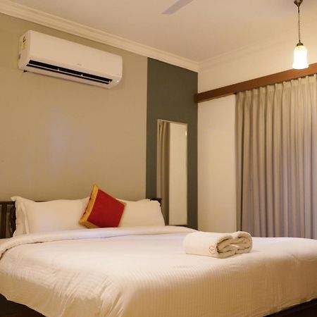 Richmonde Ananta Elite Luxurious Villa & Apartments,Goa Baga Exterior photo